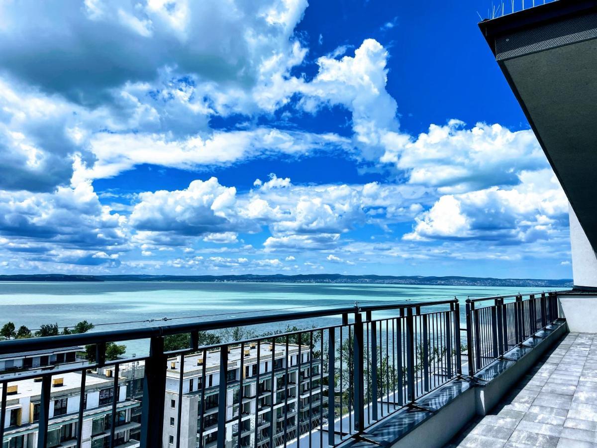 Ellby Apartman - Penthouse - Hostaid Siofok Bagian luar foto